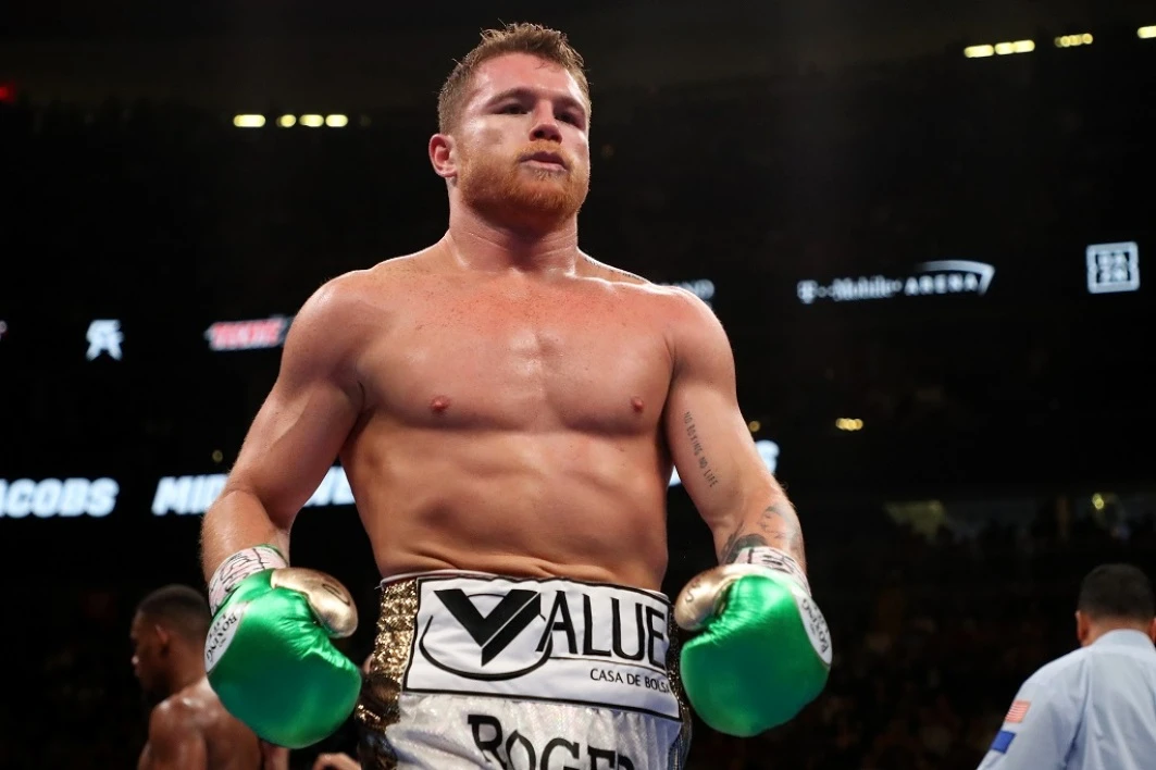 Canelo à 180 livres vs Kovalev