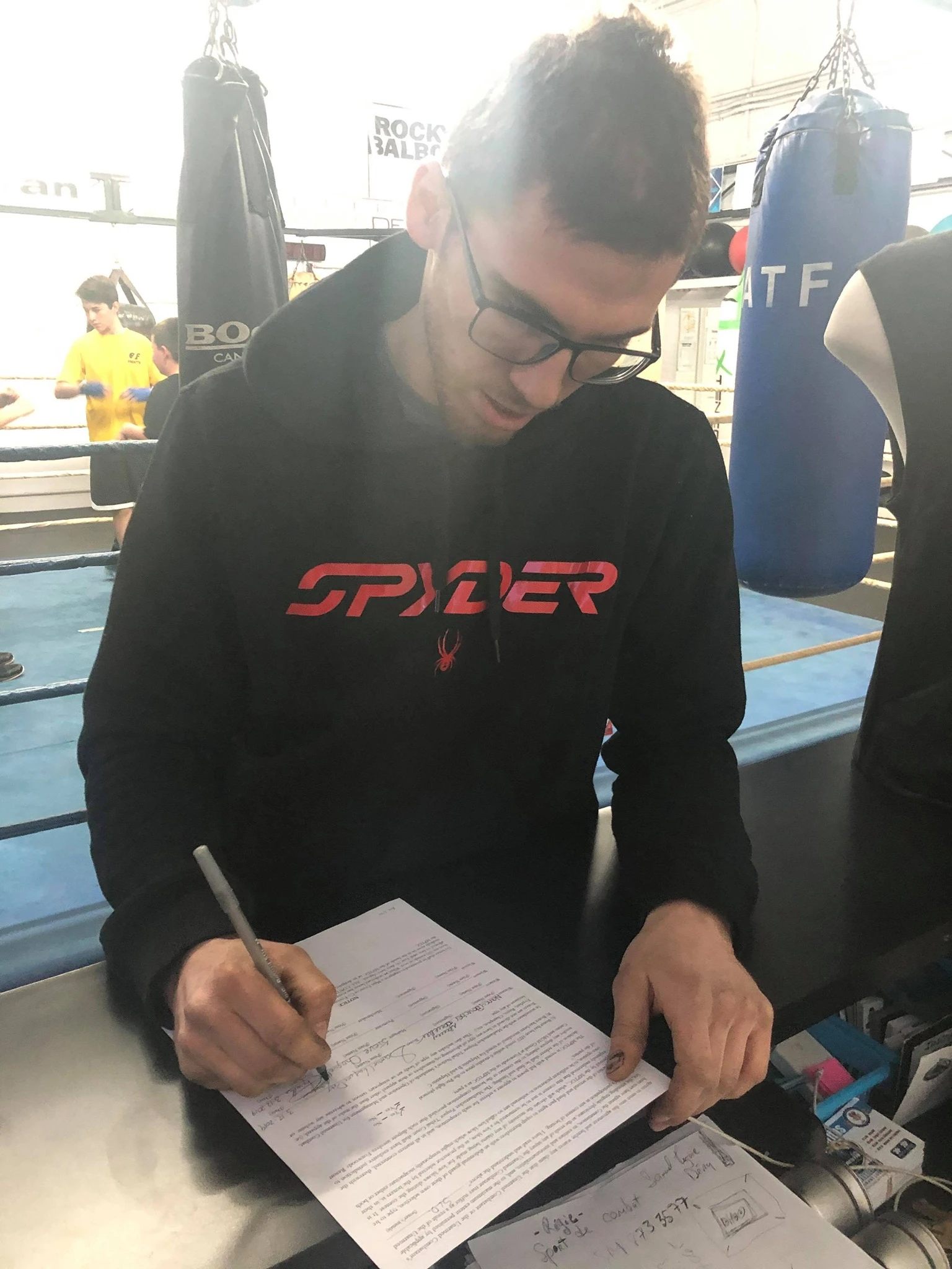 Une première signature américaine pour Raging Dog Boxing and Management